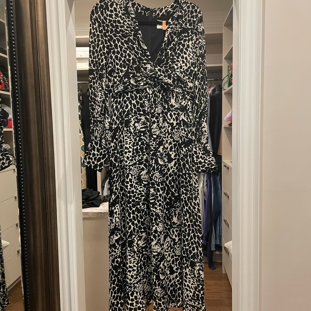 Saint Laurent black and white dress size 38